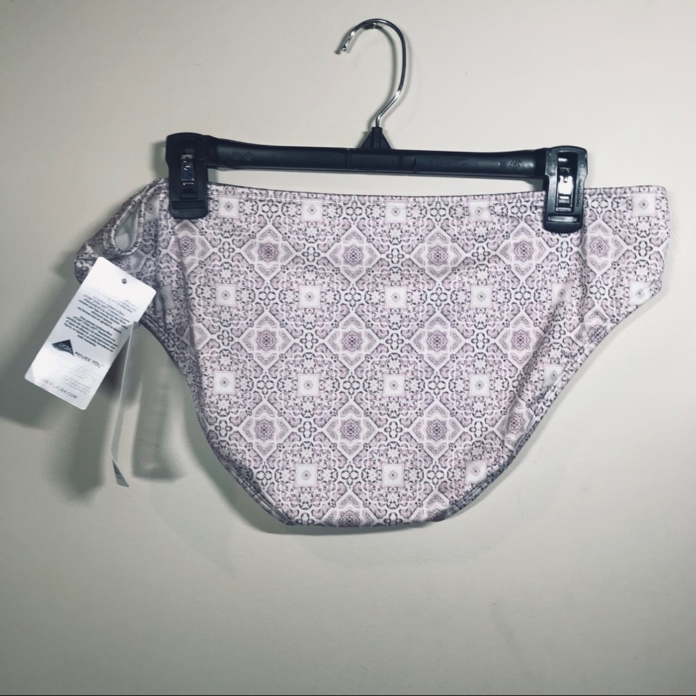 ATHLETA Ladder Front Medium Rise Bottom - Picture 2 of 8
